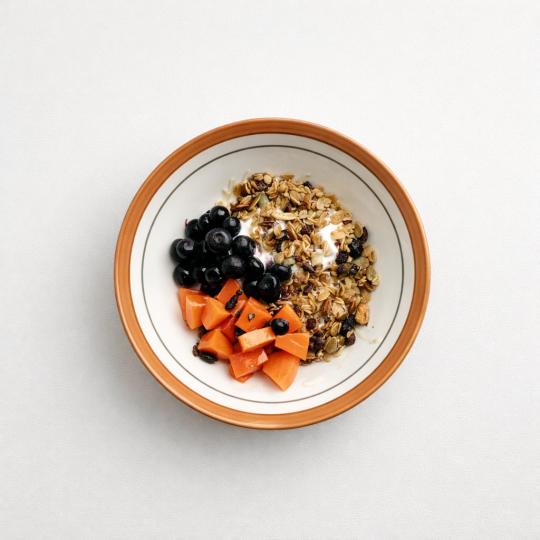 Greek Yogurt w/ Granola & Fruit