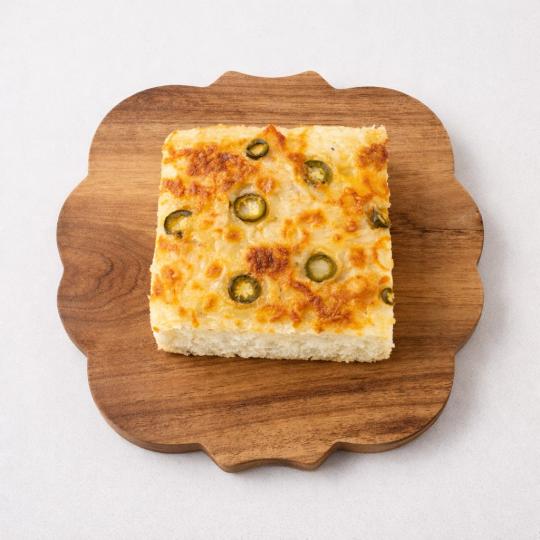 1/4 Focaccia Cheddar & Olive