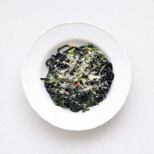 Chili Aglio E Olio Nero Tagliolini w/ Kale Pasta
