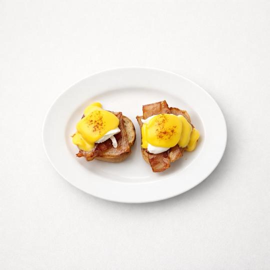 Eggs Benedict with Bacon
